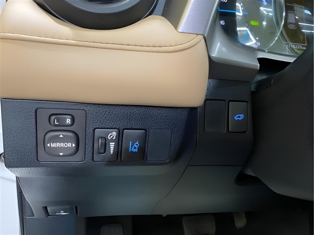 Toyota RAV4 Hybrid  2016