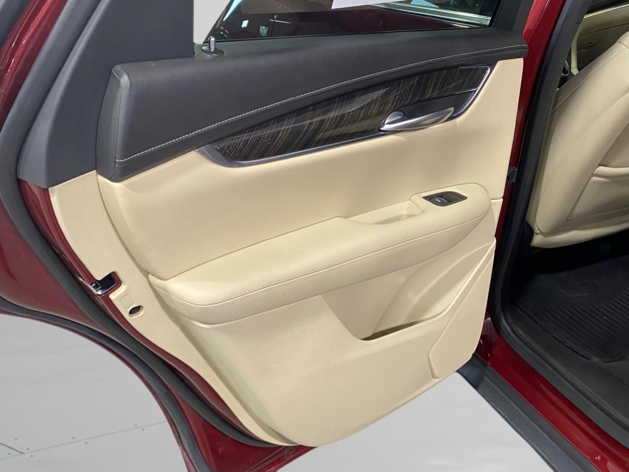 Cadillac XT5 Base 2018
