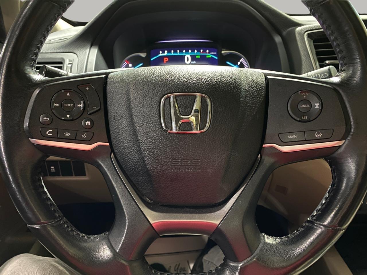 Honda Pilot EX-L w/Navigation and RES AWD 2019