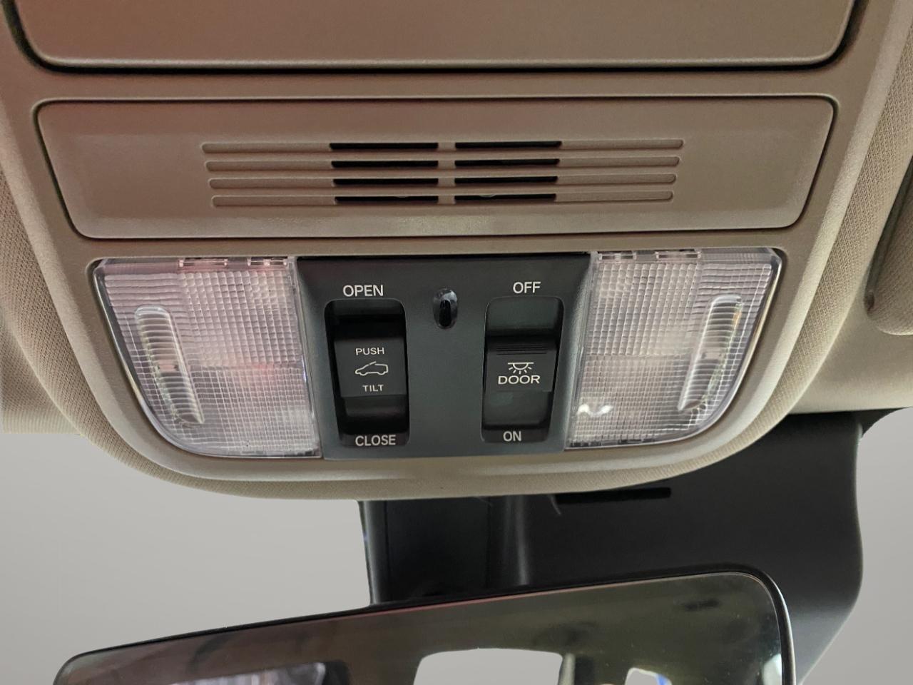 Honda Pilot EX-L w/Navigation and RES AWD 2019