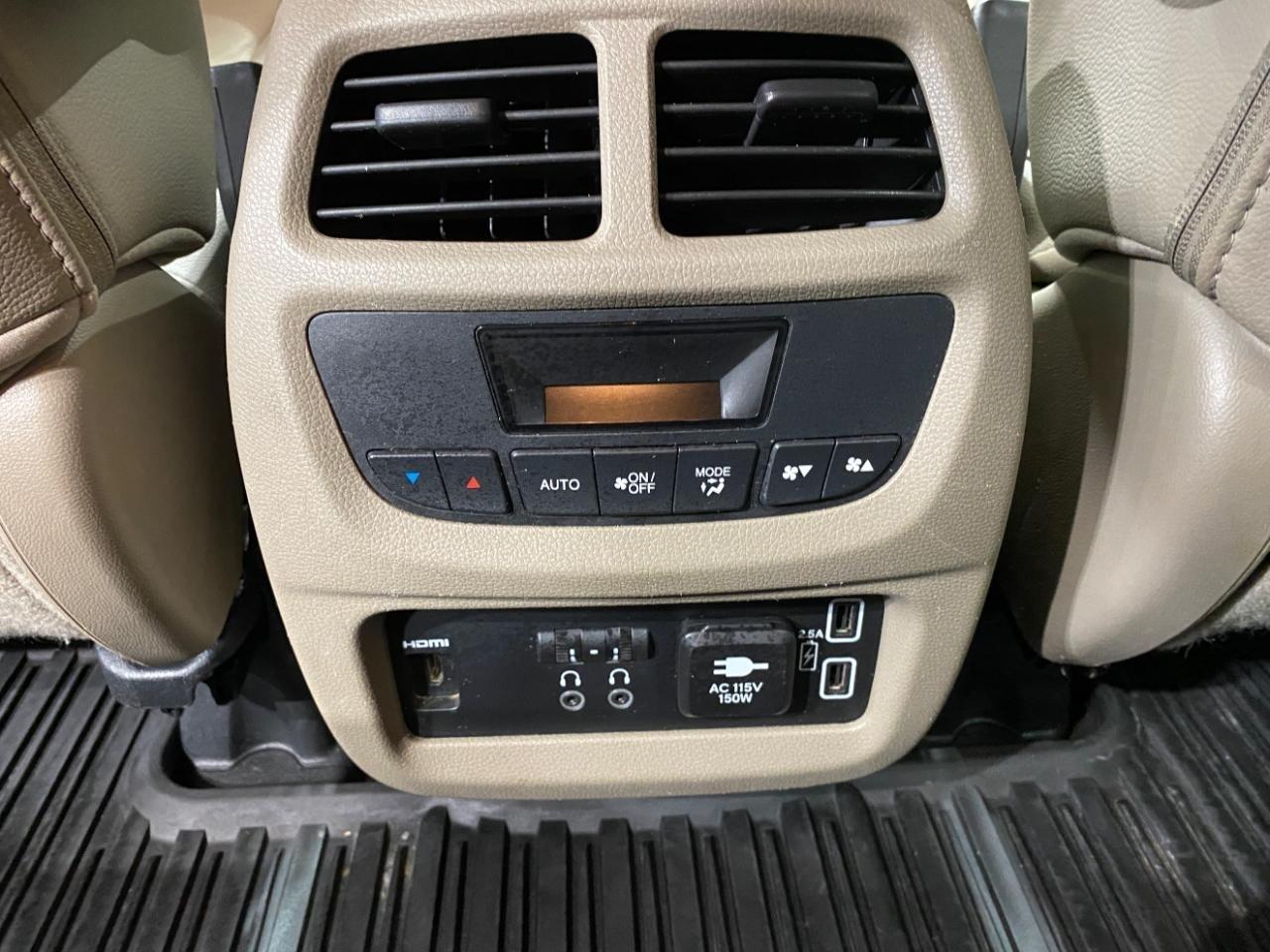 Honda Pilot EX-L w/Navigation and RES AWD 2019