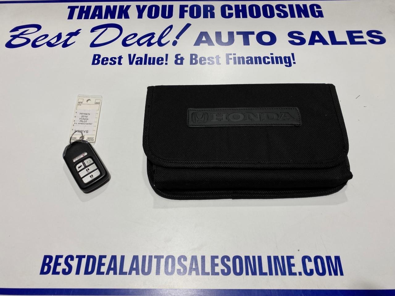 Honda Pilot EX-L w/Navigation and RES AWD 2019