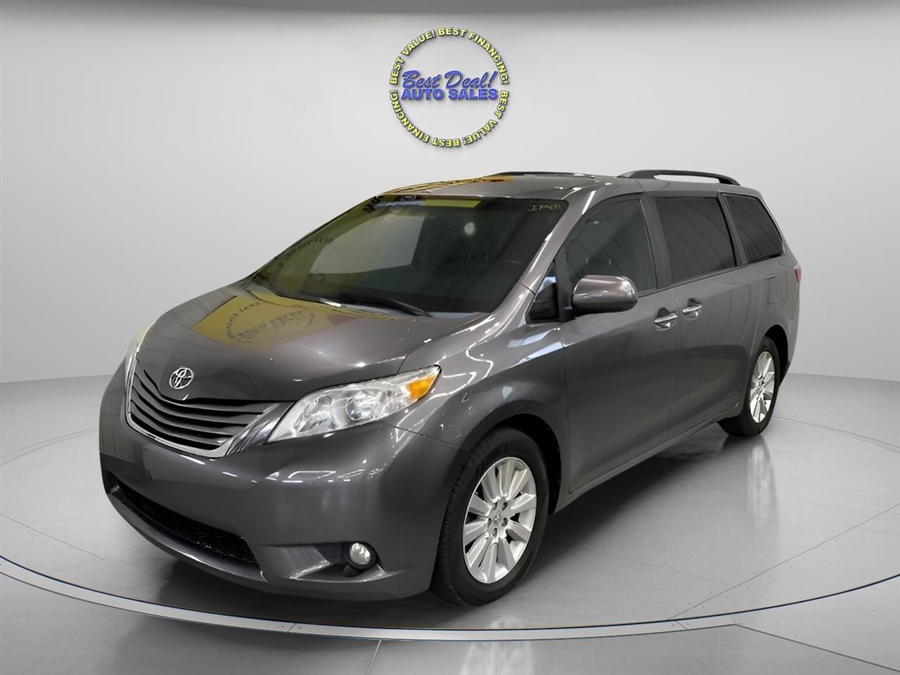 Toyota Sienna XLE AWD 7-Passenger V6 2015