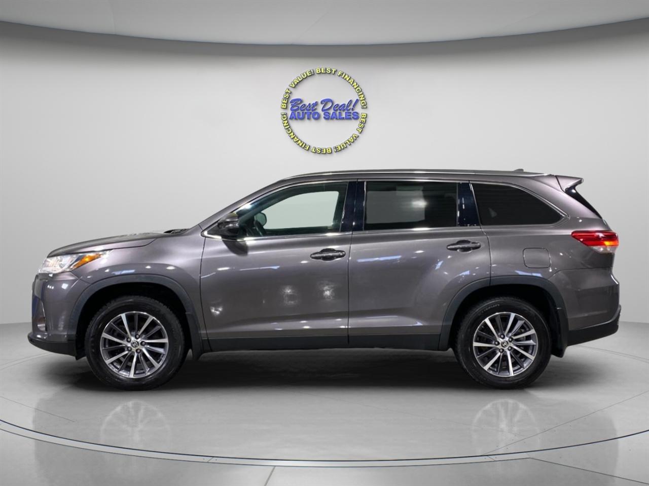 Toyota Highlander XLE AWD V6 2019