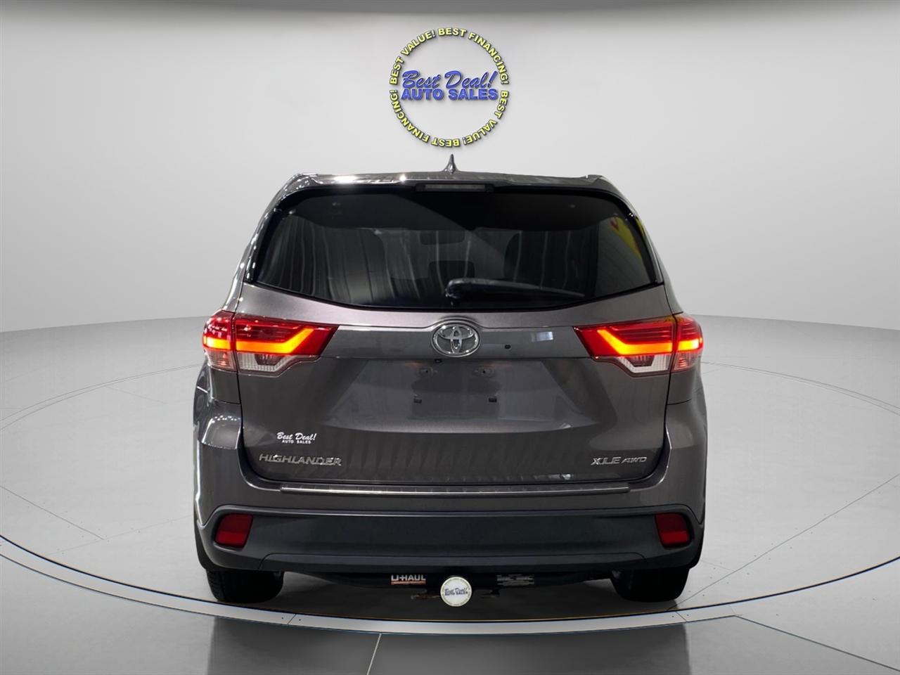 Toyota Highlander XLE AWD V6 2019
