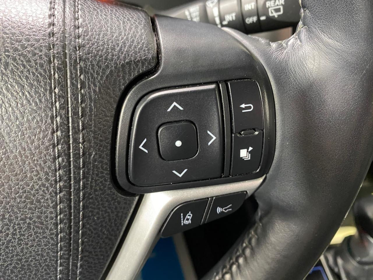 Toyota Highlander XLE AWD V6 2019