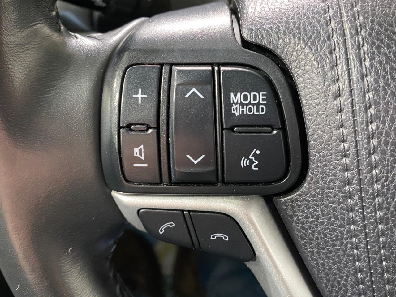 Toyota Highlander XLE AWD V6 2019