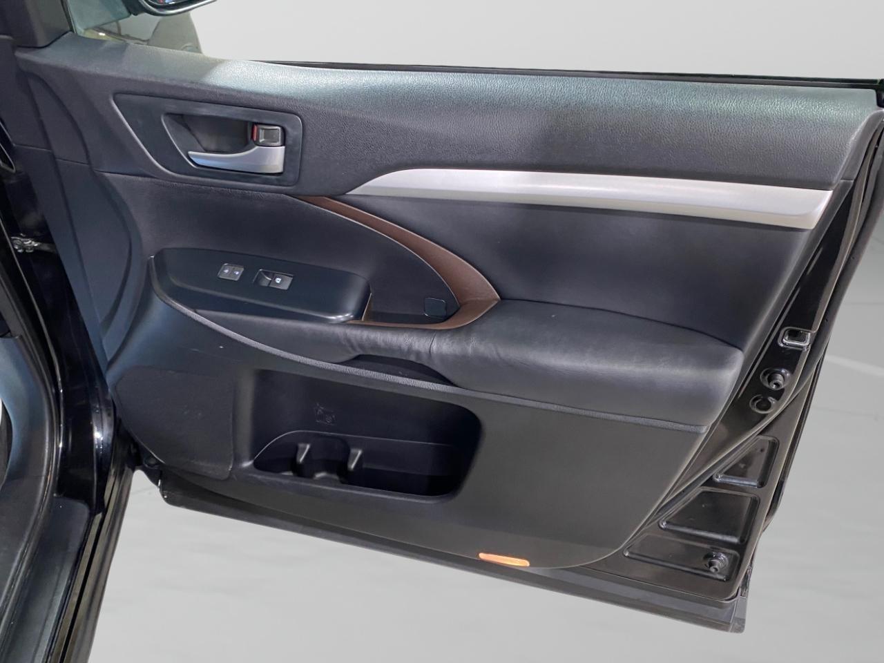 Toyota Highlander  2015