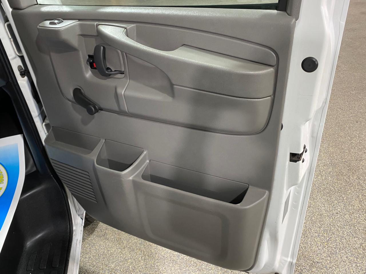 Chevrolet Express 1500 Cargo 2012