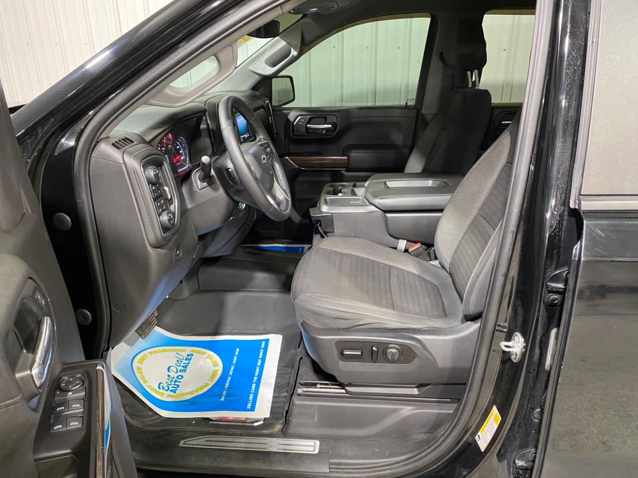 Chevrolet Silverado 1500 RST Crew Cab Long Box 4WD 2020