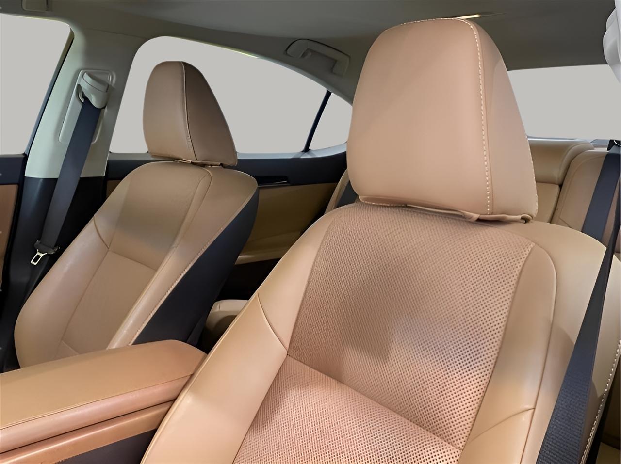 Lexus ES 350  2018