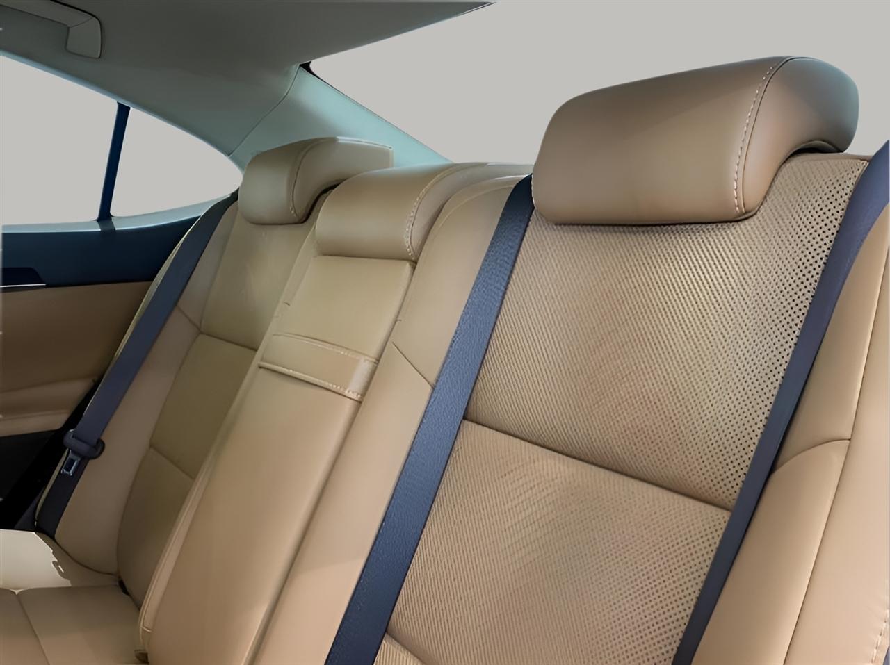Lexus ES 350  2018