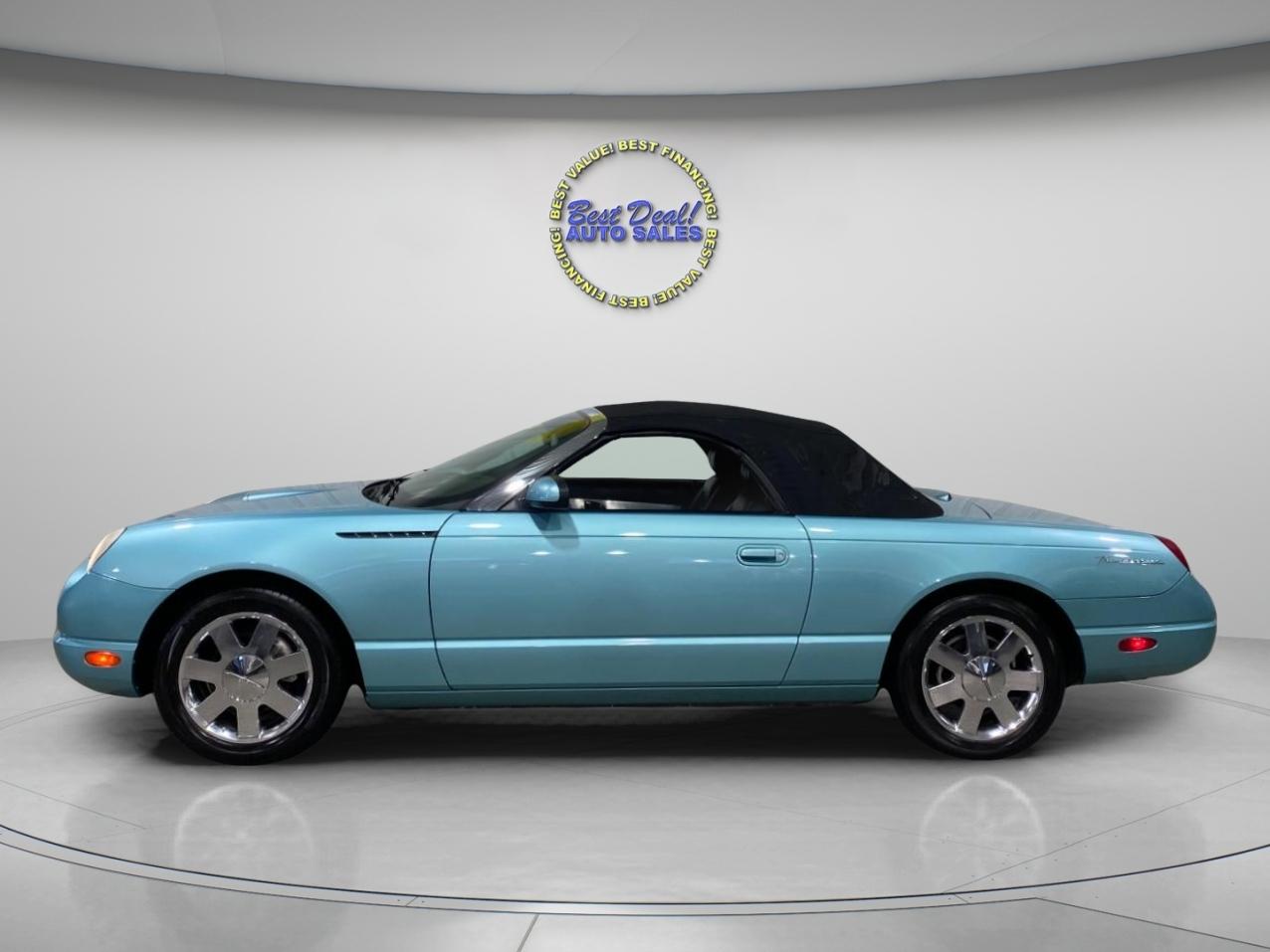Ford Thunderbird Deluxe 2002