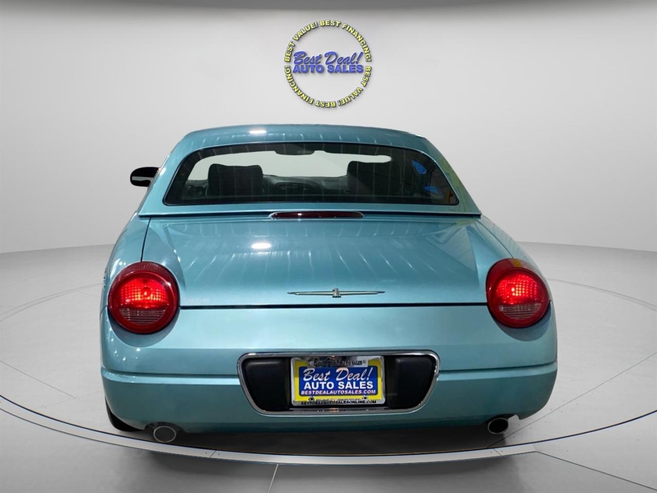 Ford Thunderbird Deluxe 2002