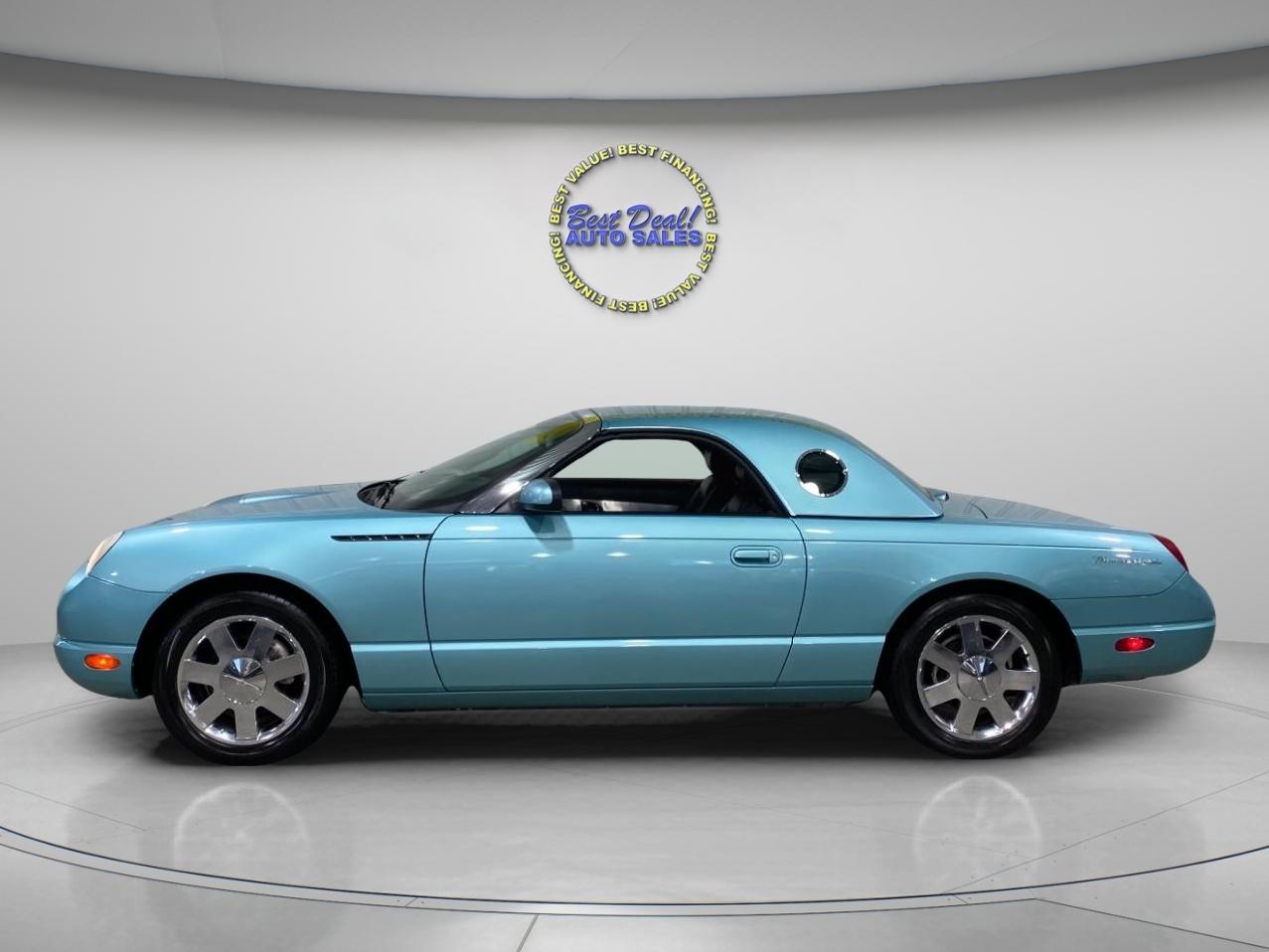 Ford Thunderbird Deluxe 2002