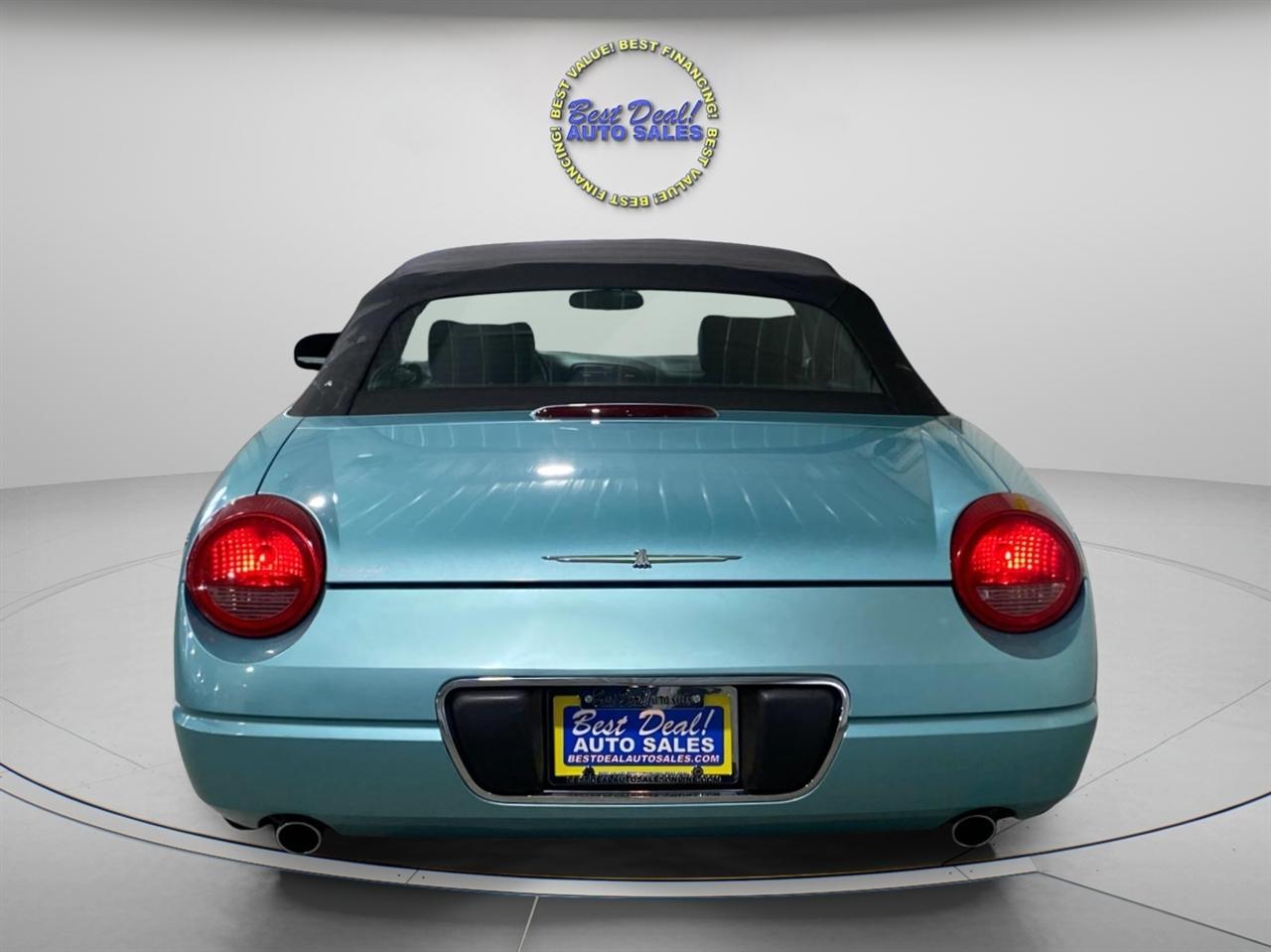 Ford Thunderbird Deluxe 2002