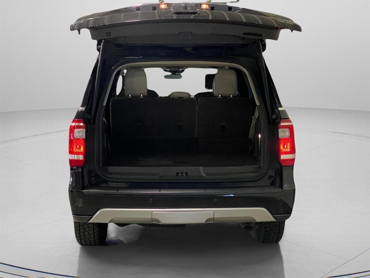 Ford Expedition XLT 4WD 2020