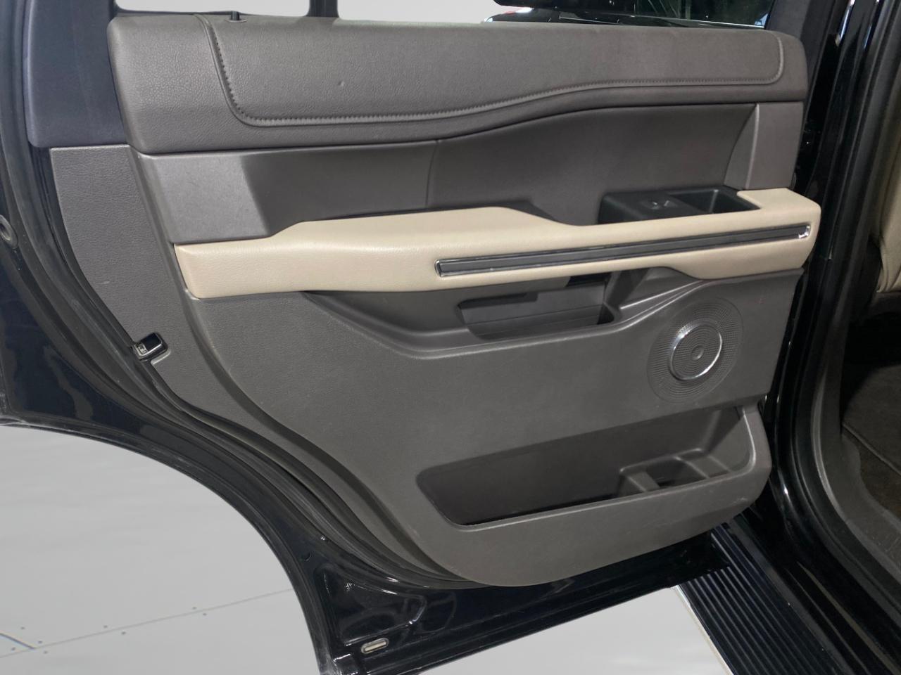 Ford Expedition XLT 4WD 2020