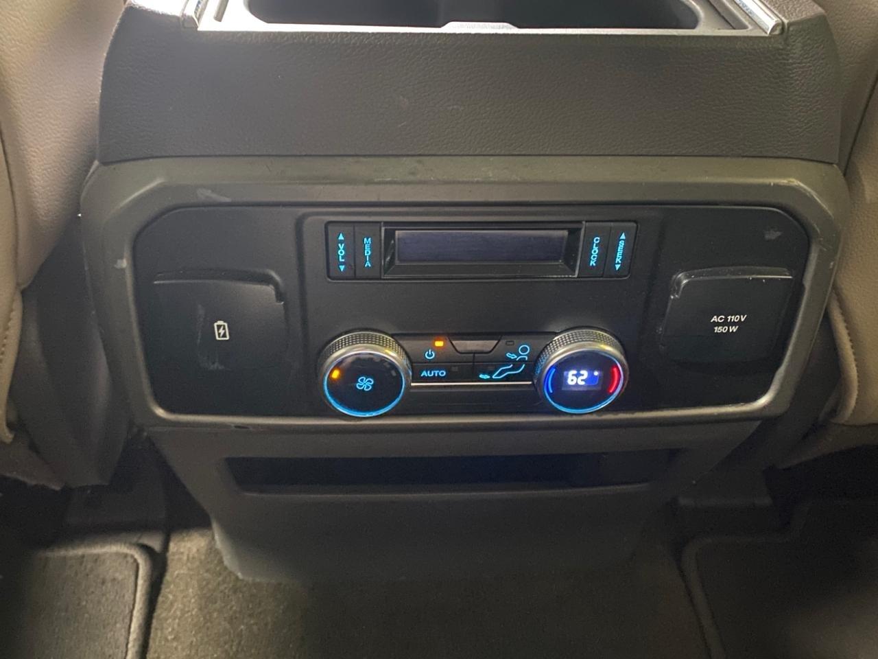 Ford Expedition XLT 4WD 2020