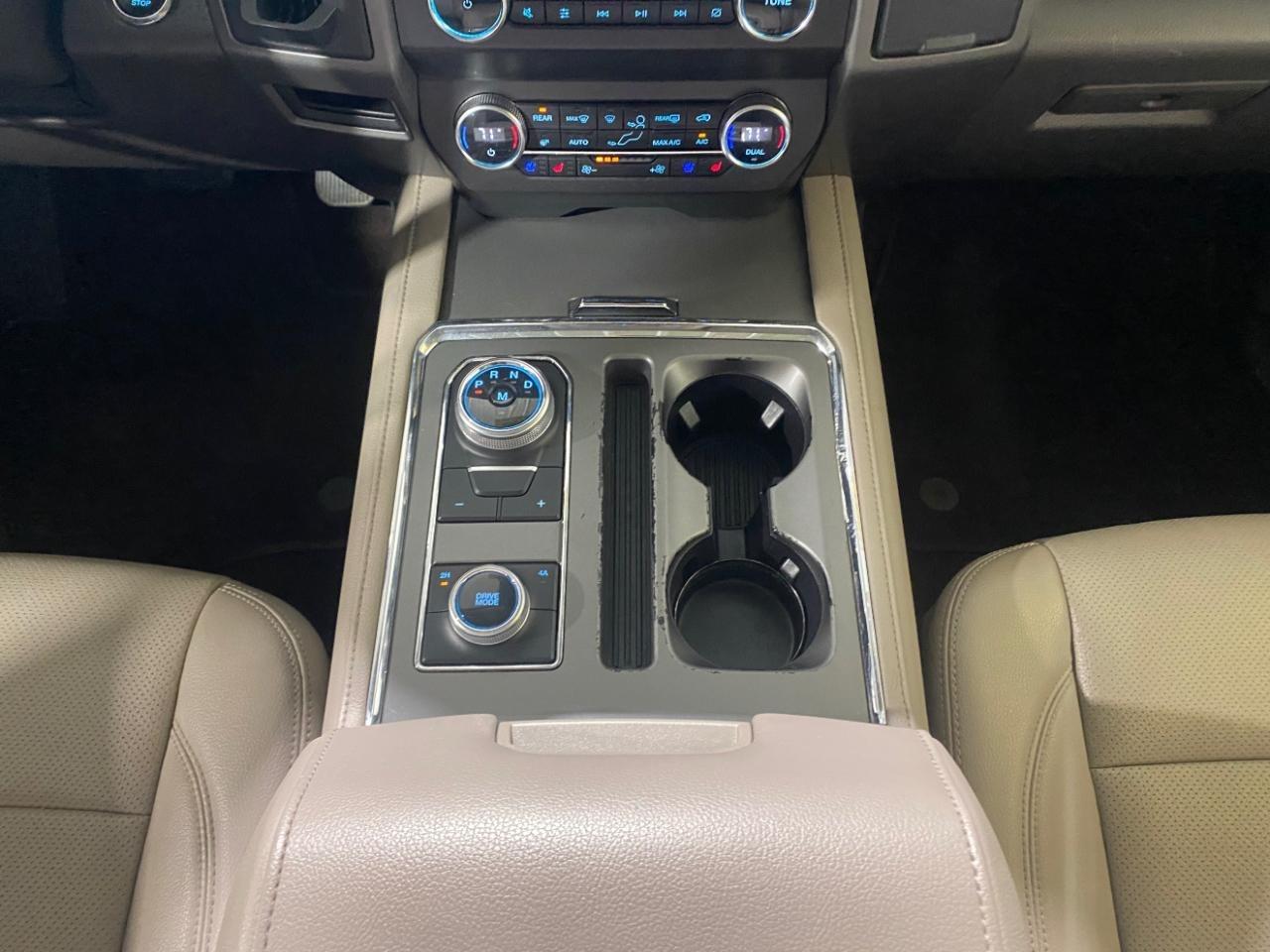 Ford Expedition XLT 4WD 2020