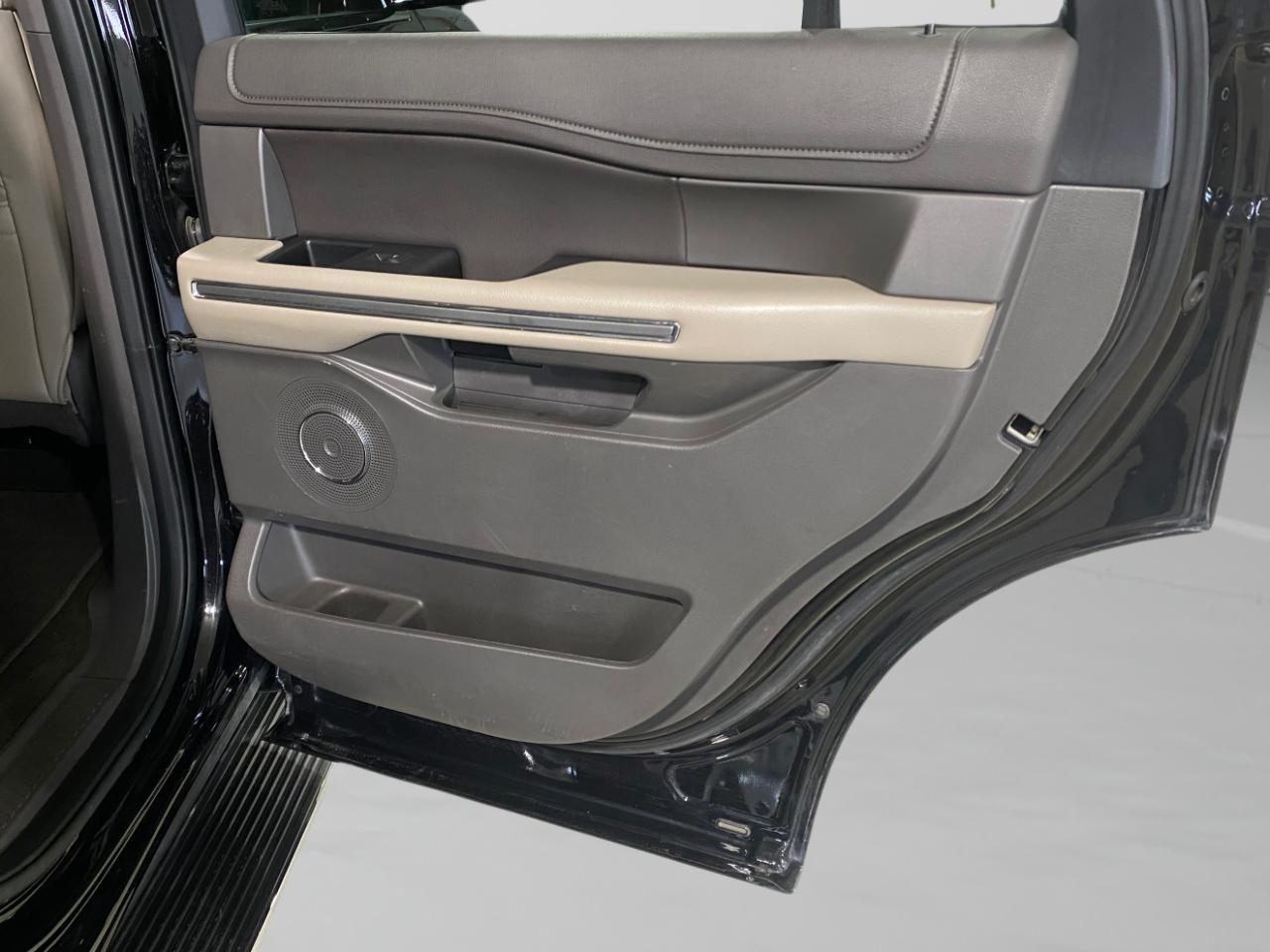 Ford Expedition XLT 4WD 2020