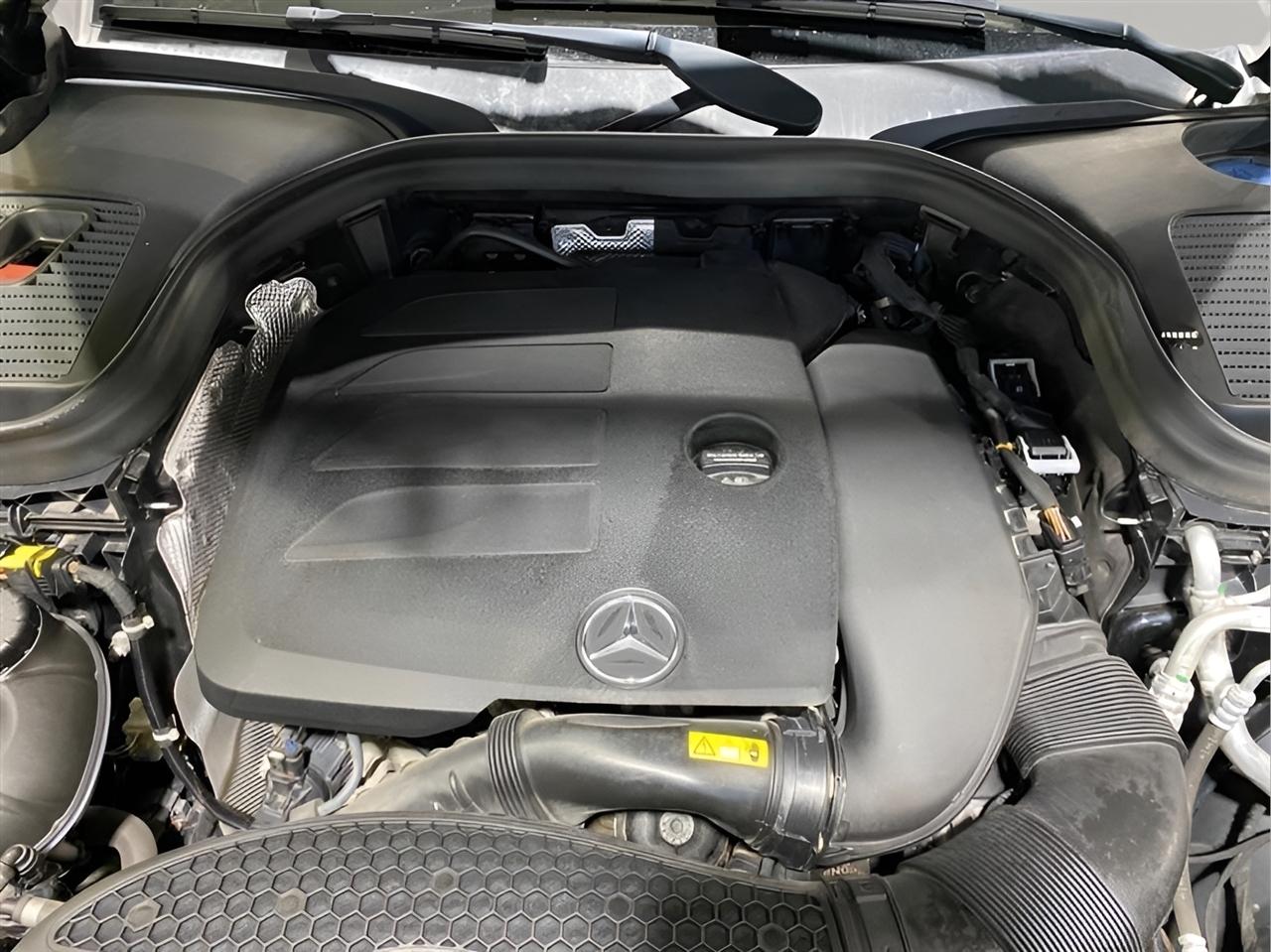Mercedes-Benz GLC-Class GLC300 4MATIC 2020