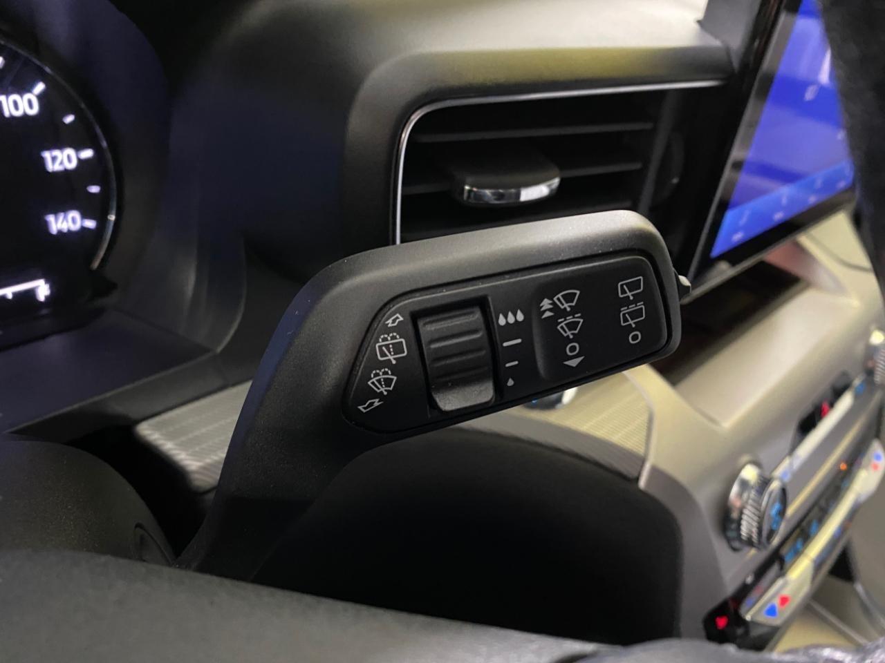 Ford Explorer XLT AWD 2021