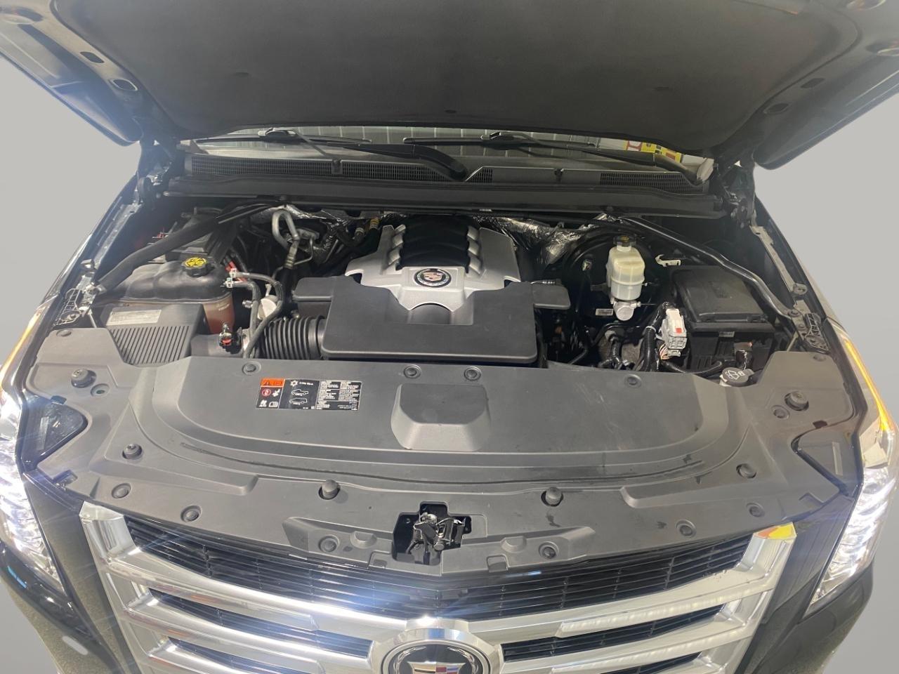 Cadillac Escalade Premium 4WD 2015