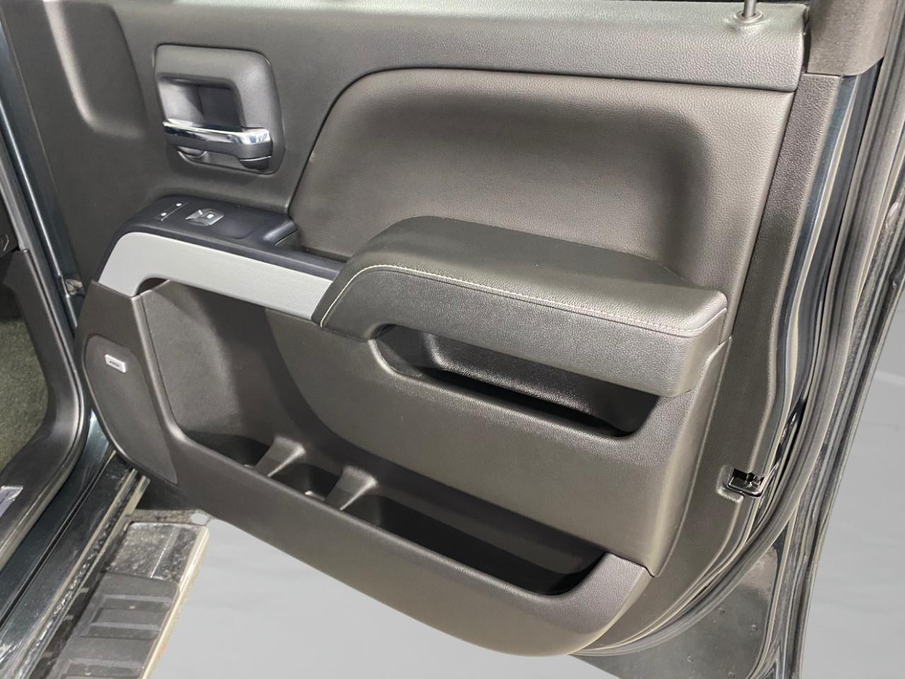 Chevrolet Silverado 3500HD LT Crew Cab 4WD 2018