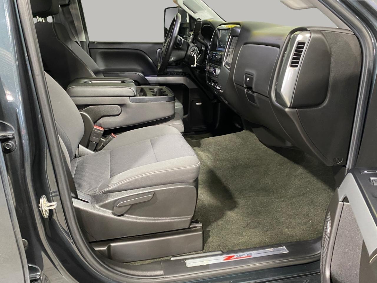 Chevrolet Silverado 3500HD LT Crew Cab 4WD 2018