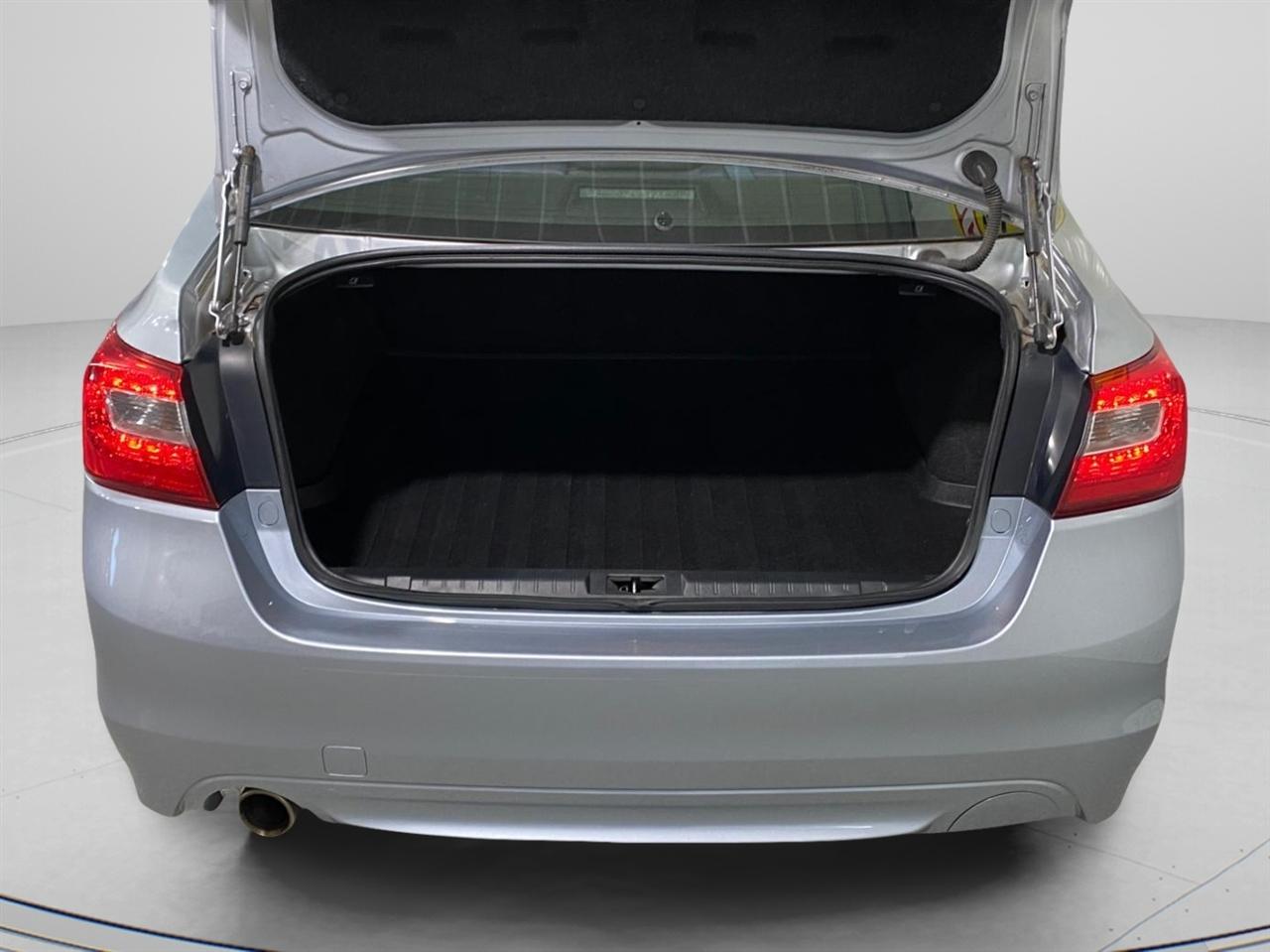 Subaru Legacy 2.5i Premium 2016
