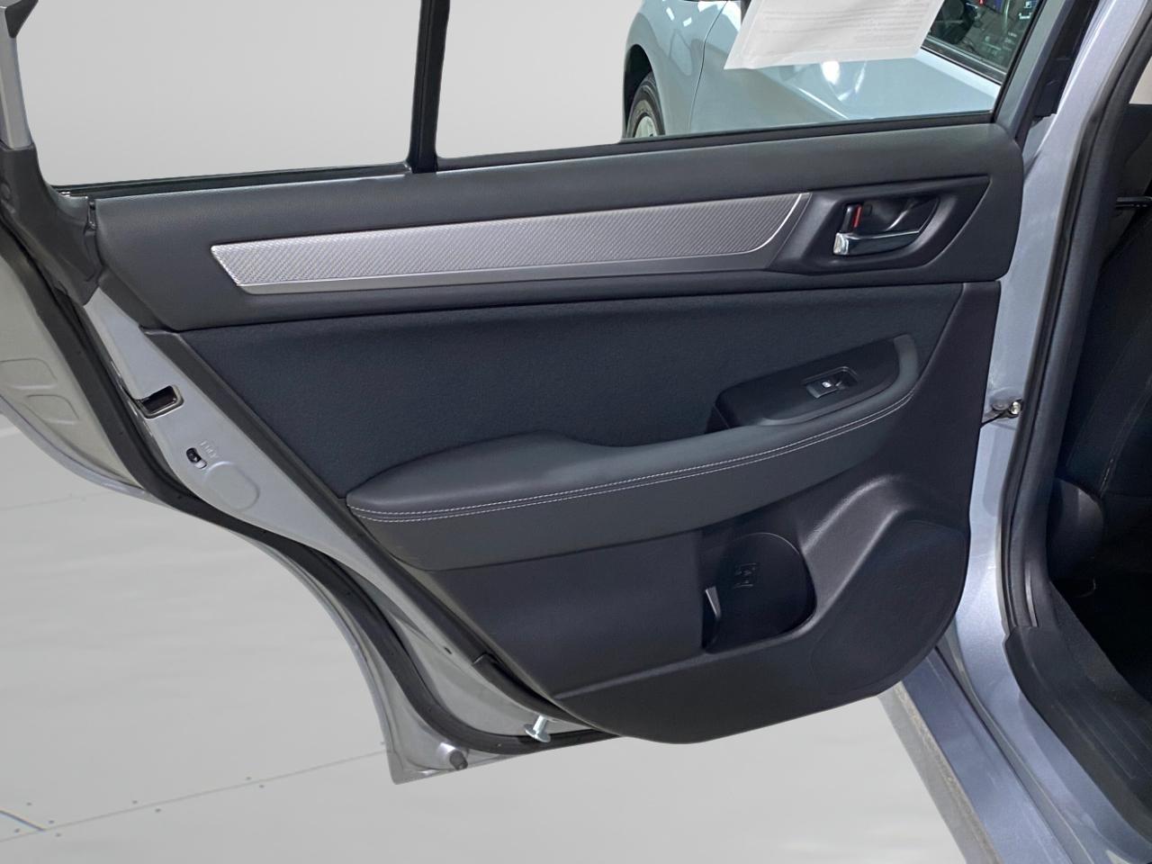 Subaru Legacy 2.5i Premium 2016