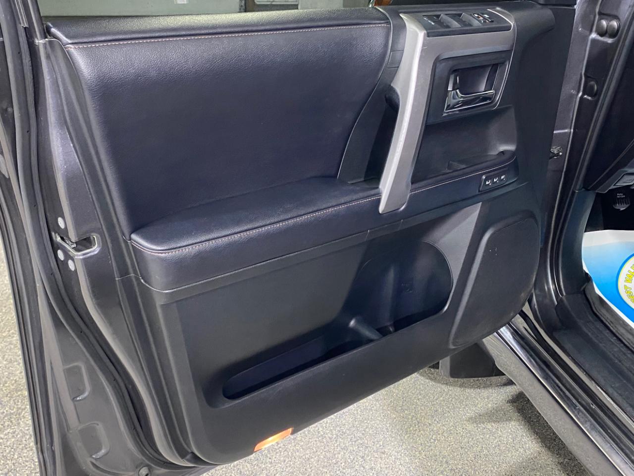 Toyota 4Runner Limited 4WD 2018