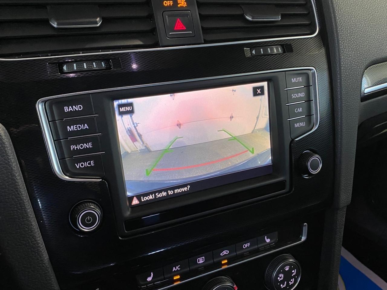 Volkswagen Golf GTI S 6M 4-Door 2017