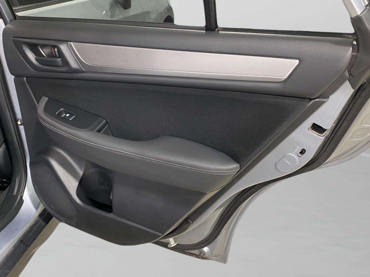 Subaru Outback 2.5i 2015