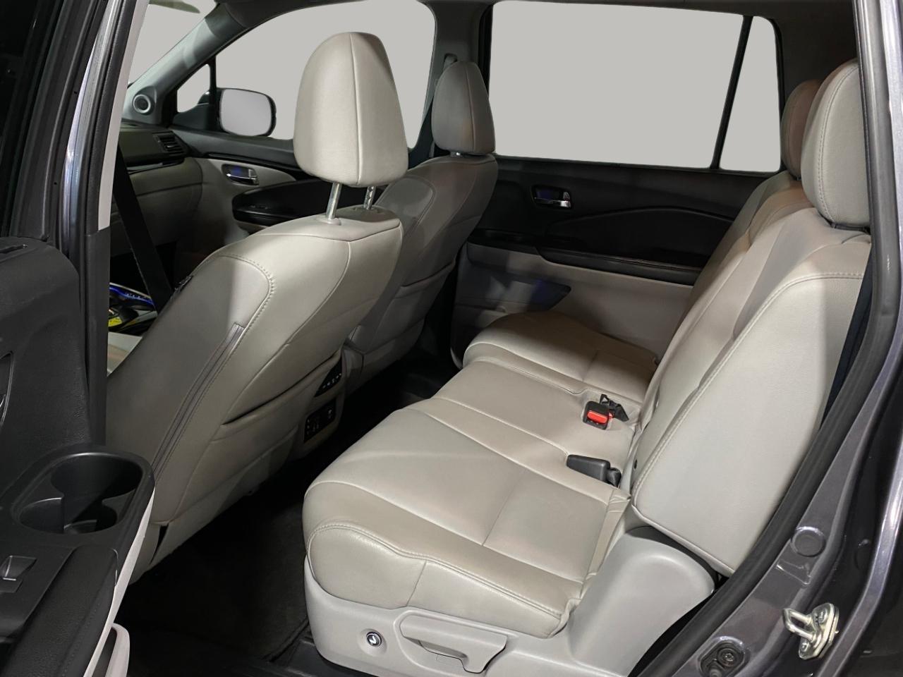 Honda Pilot Touring 2WD 2016