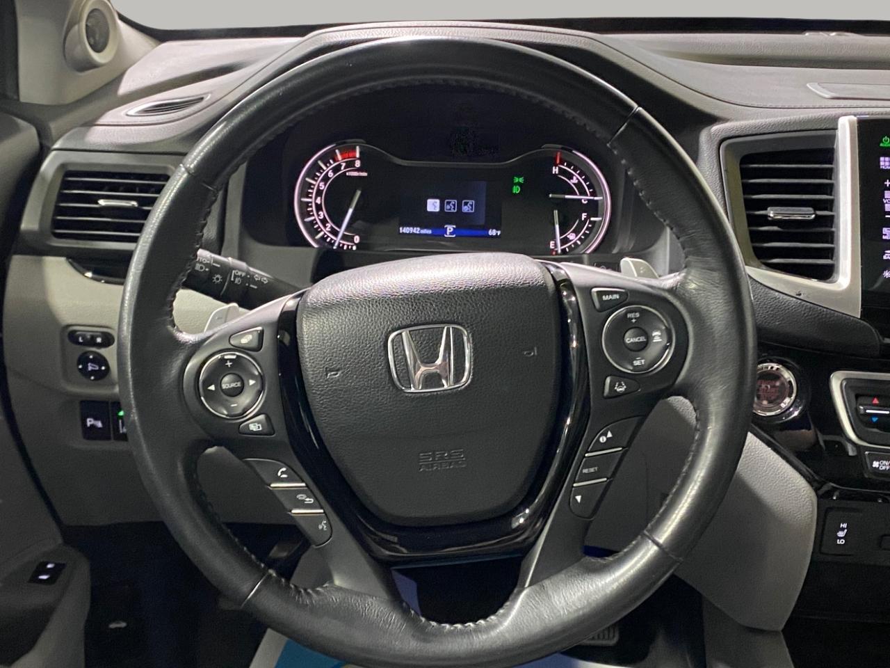 Honda Pilot Touring 2WD 2016