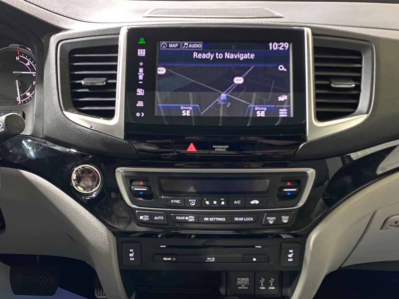 Honda Pilot Touring 2WD 2016