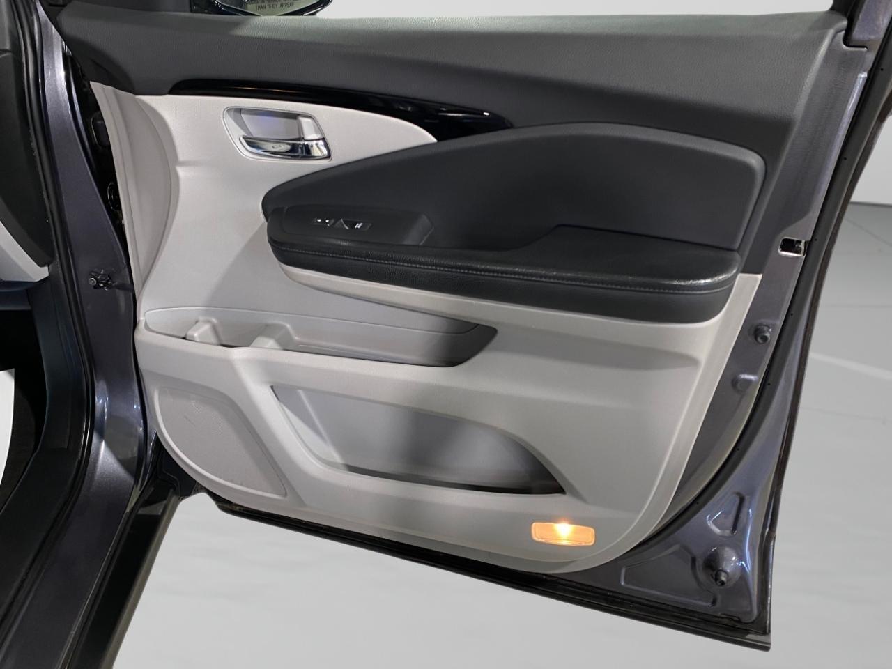 Honda Pilot Touring 2WD 2016
