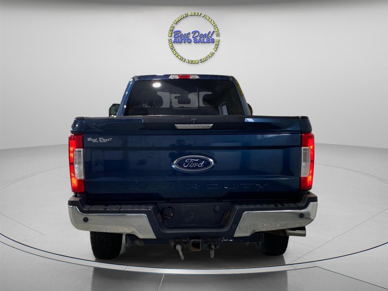 Ford F-250 SD XLT Crew Cab 4WD 2017