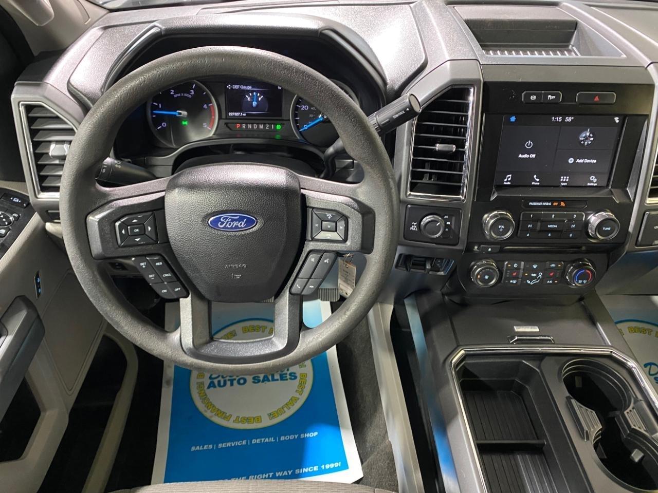 Ford F-250 SD XLT Crew Cab 4WD 2017