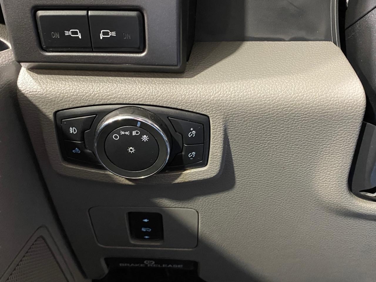 Ford F-250 SD XLT Crew Cab 4WD 2017