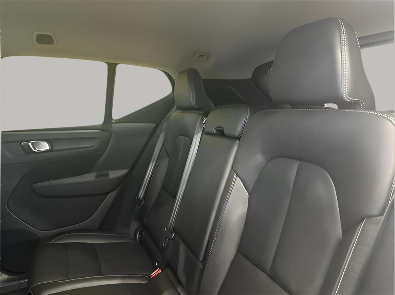 Volvo XC40 T5 Momentum AWD 2022