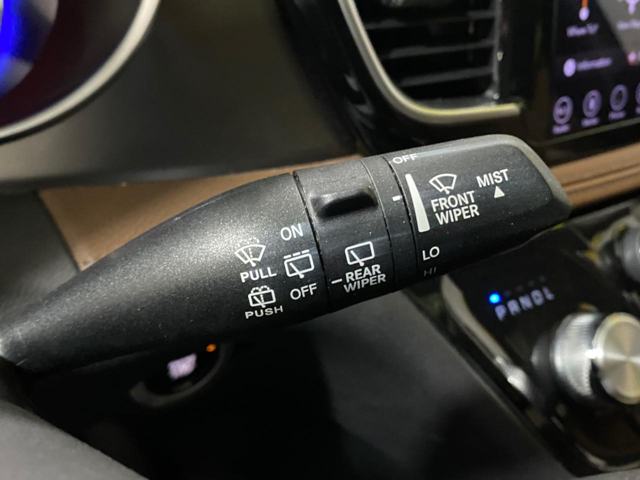 Chrysler Pacifica Limited 2018