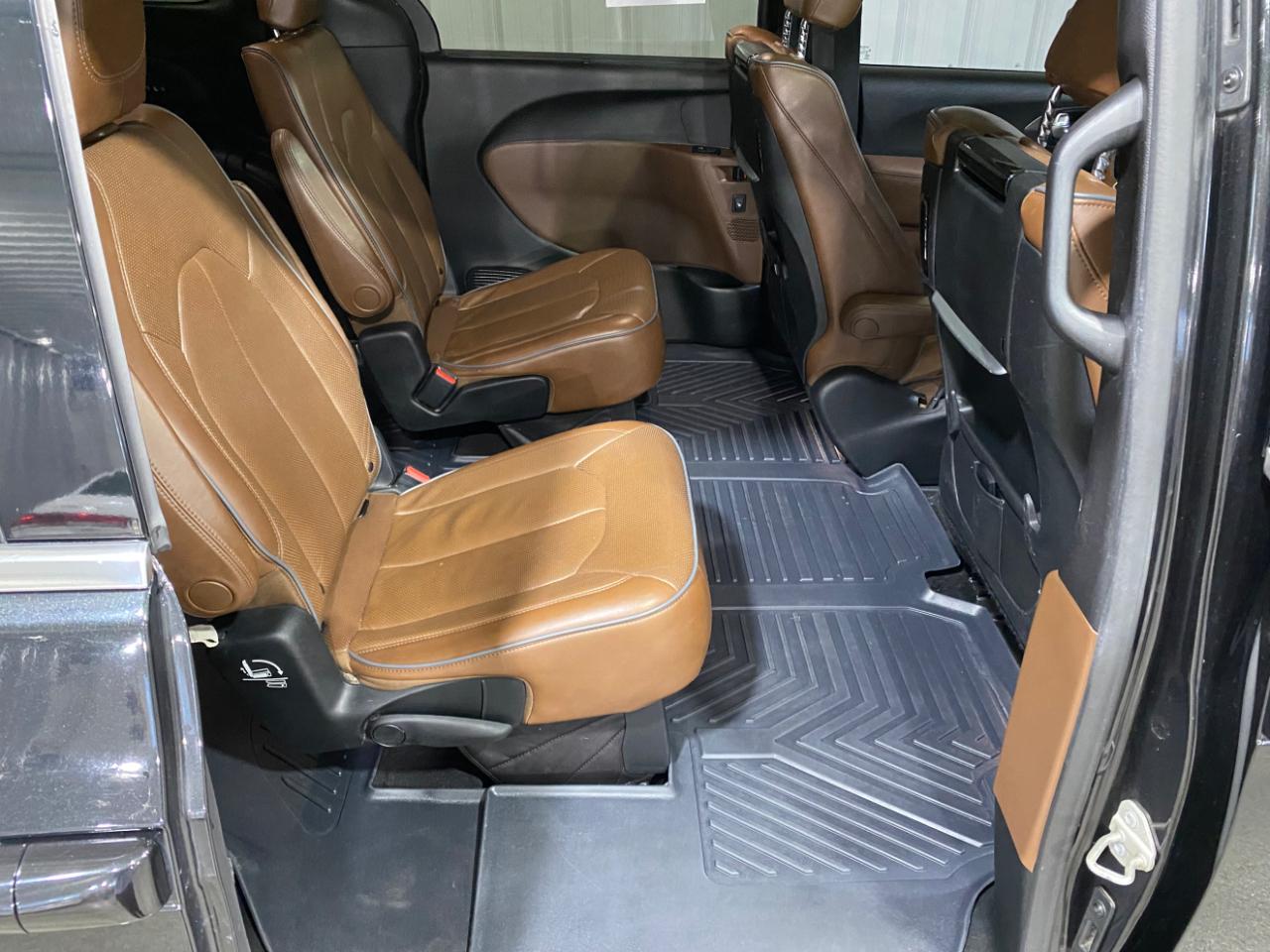 Chrysler Pacifica Limited 2018