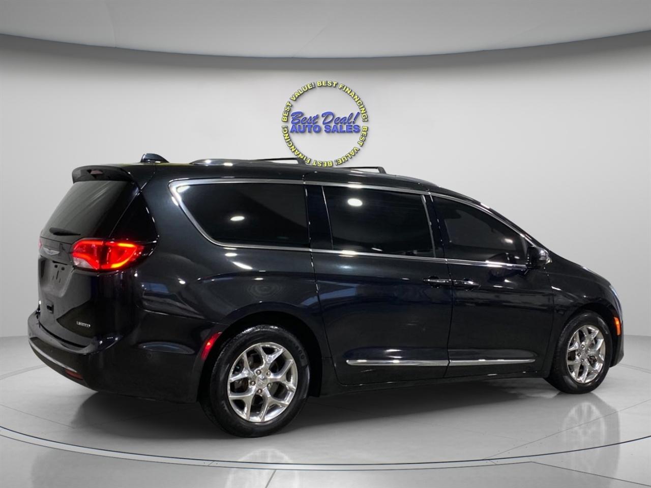 Chrysler Pacifica Limited 2018