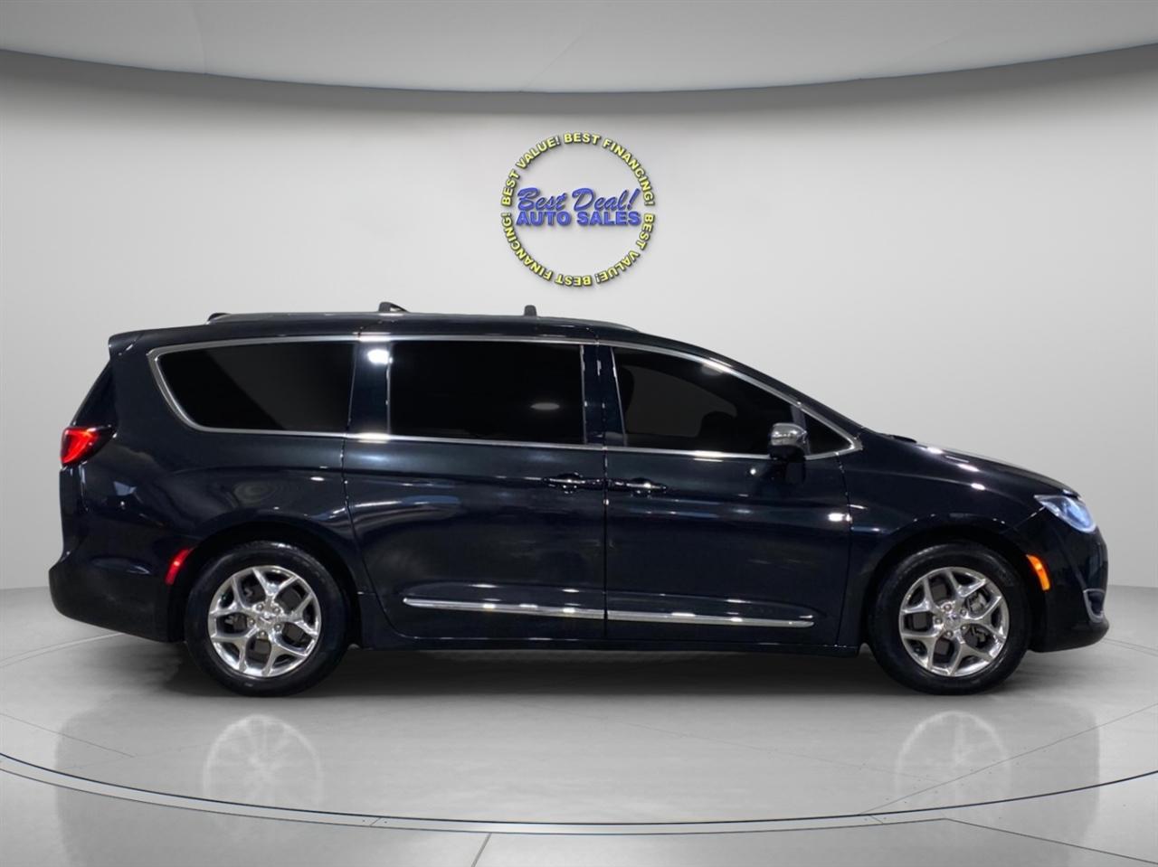 Chrysler Pacifica Limited 2018