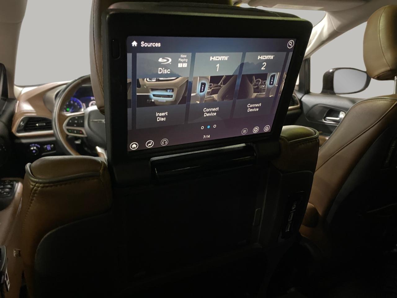 Chrysler Pacifica Limited 2018