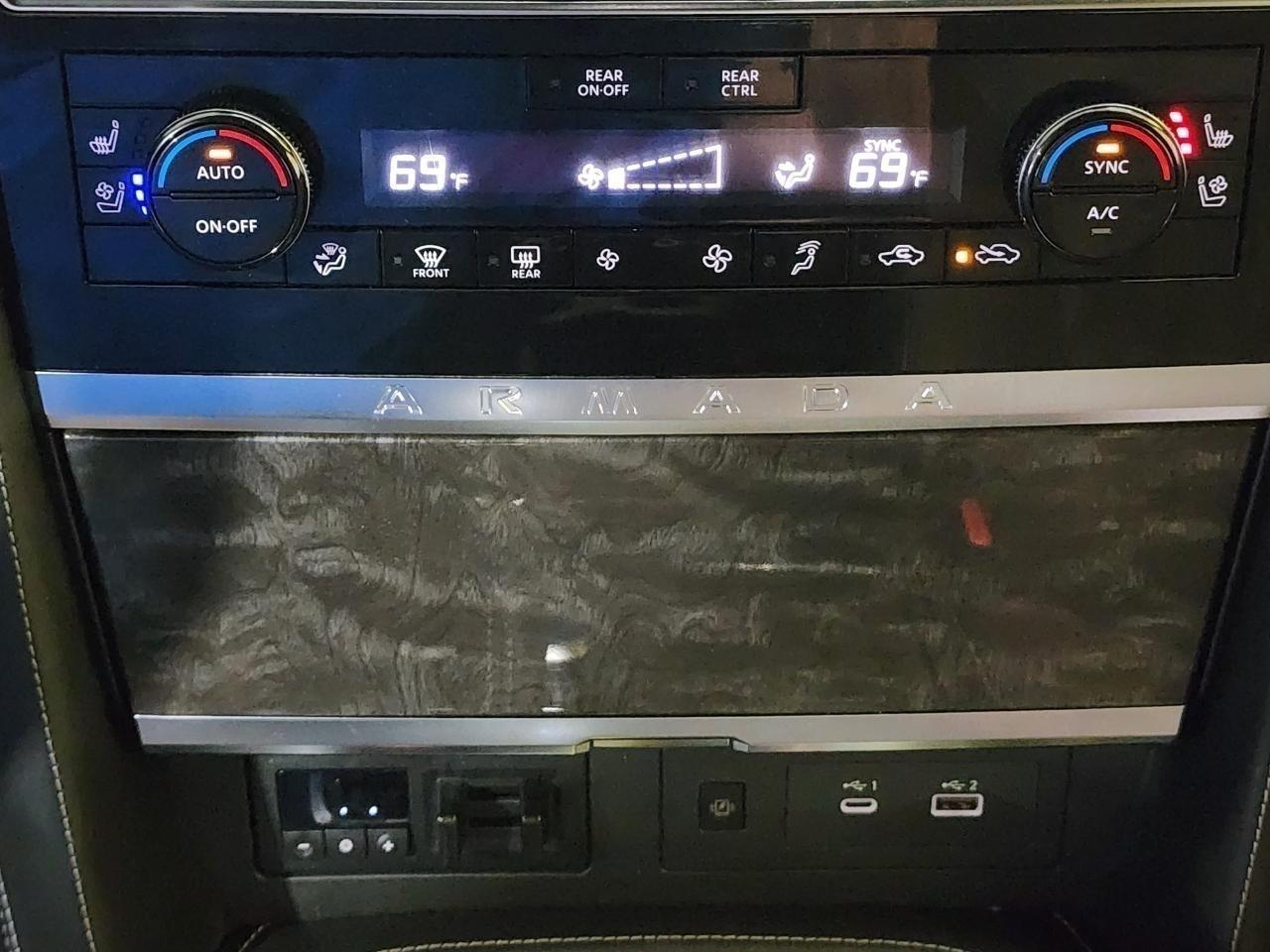Nissan Armada  2021