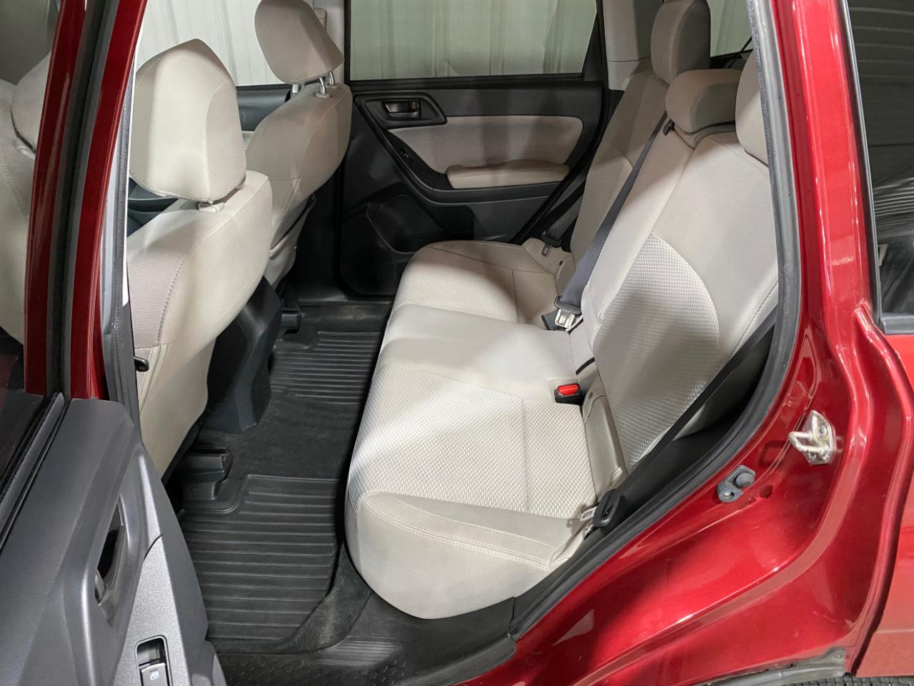 Subaru Forester 2.5i Premium PZEV CVT 2017